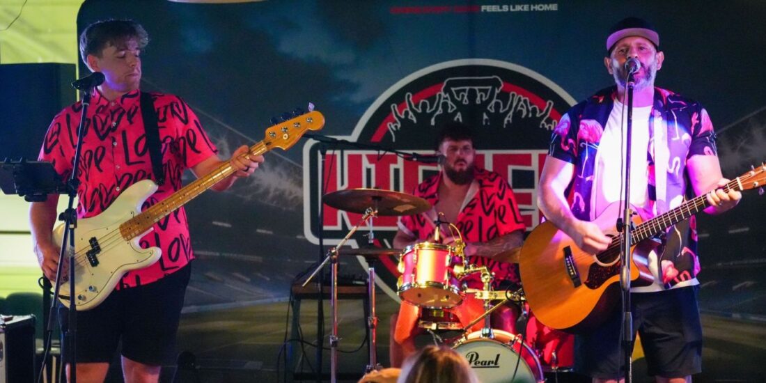 4am Band Performing Live at Kickers During their Friday live music night(1)