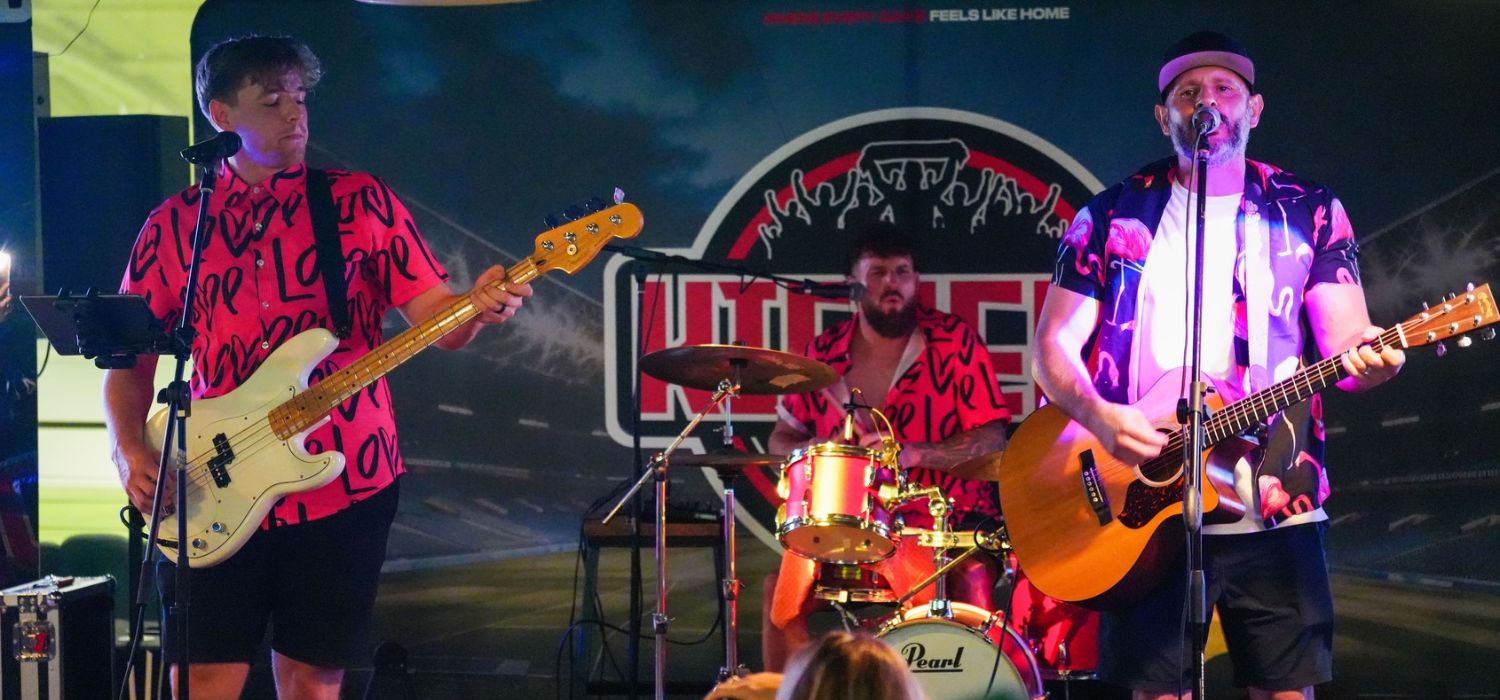 4am Band Performing Live at Kickers During their Friday live music night(1)